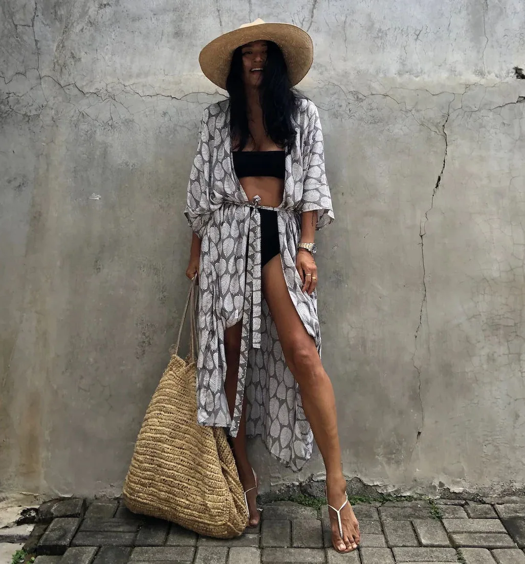 Beach Dress Tunic Cover up Embroidery Kaftan Saida de Praia Women Bikini Cover-up Pareo Sarong Beachwear