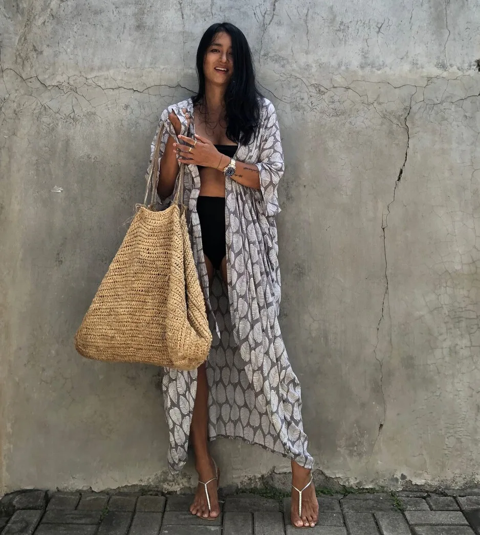 Beach Dress Tunic Cover up Embroidery Kaftan Saida de Praia Women Bikini Cover-up Pareo Sarong Beachwear