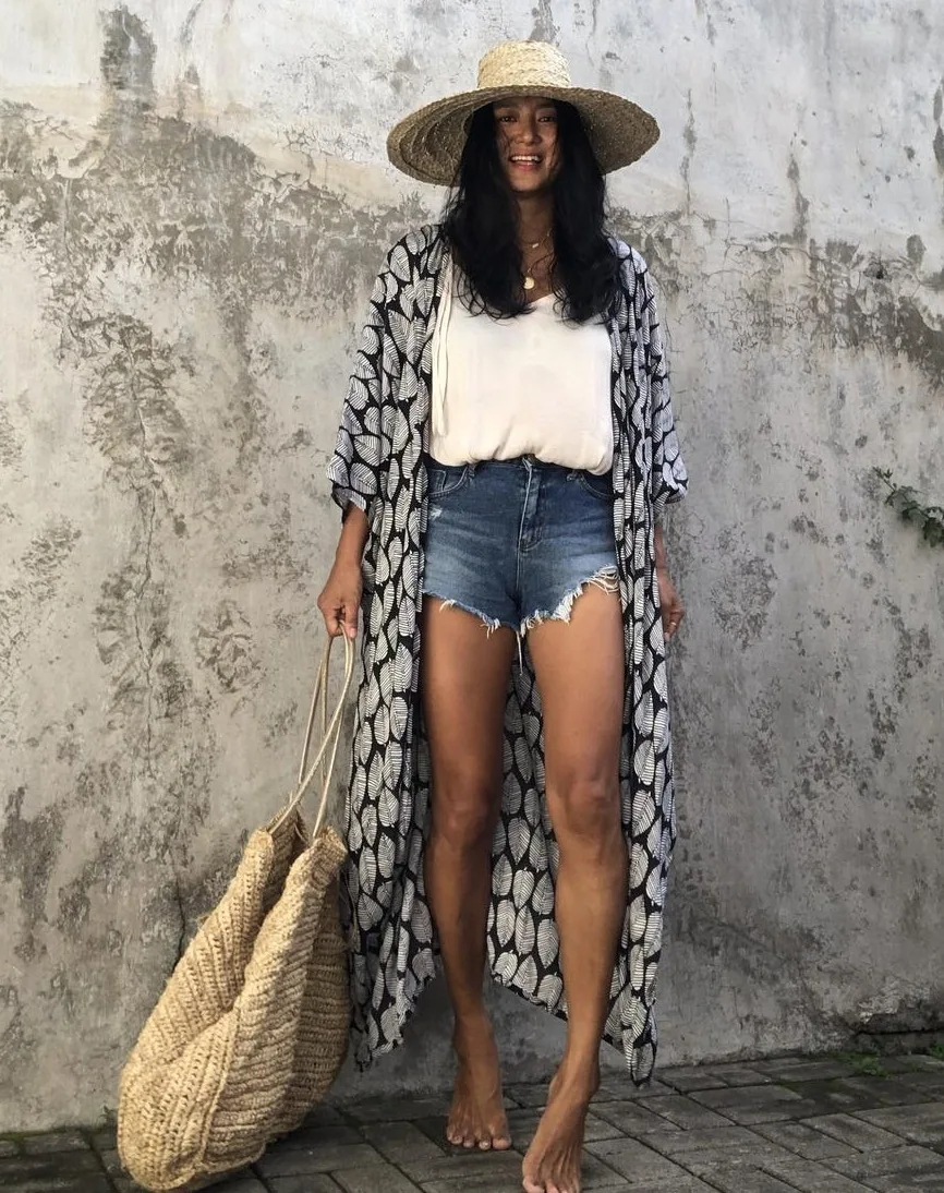 Beach Dress Tunic Cover up Embroidery Kaftan Saida de Praia Women Bikini Cover-up Pareo Sarong Beachwear