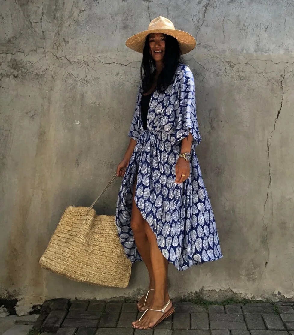 Beach Dress Tunic Cover up Embroidery Kaftan Saida de Praia Women Bikini Cover-up Pareo Sarong Beachwear