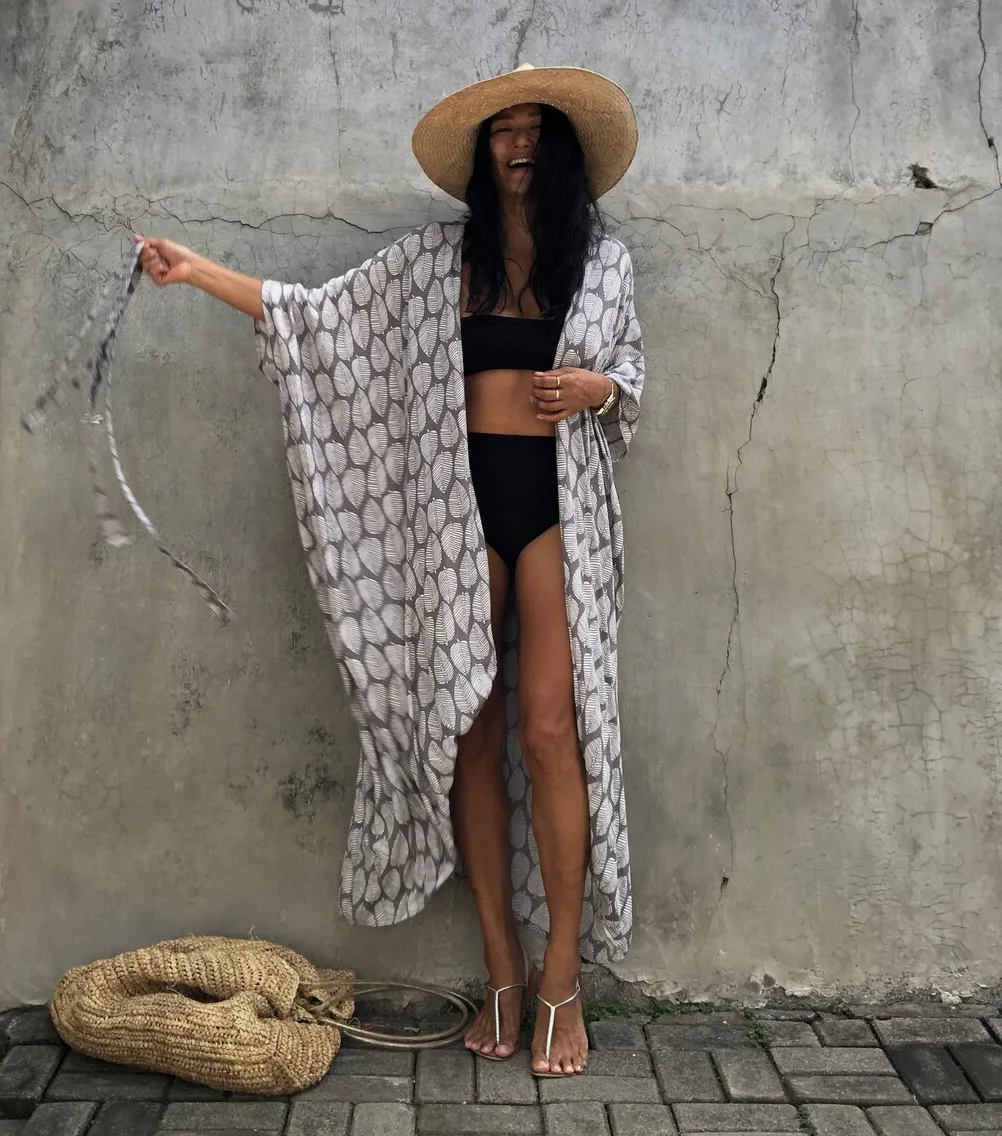 Beach Dress Tunic Cover up Embroidery Kaftan Saida de Praia Women Bikini Cover-up Pareo Sarong Beachwear