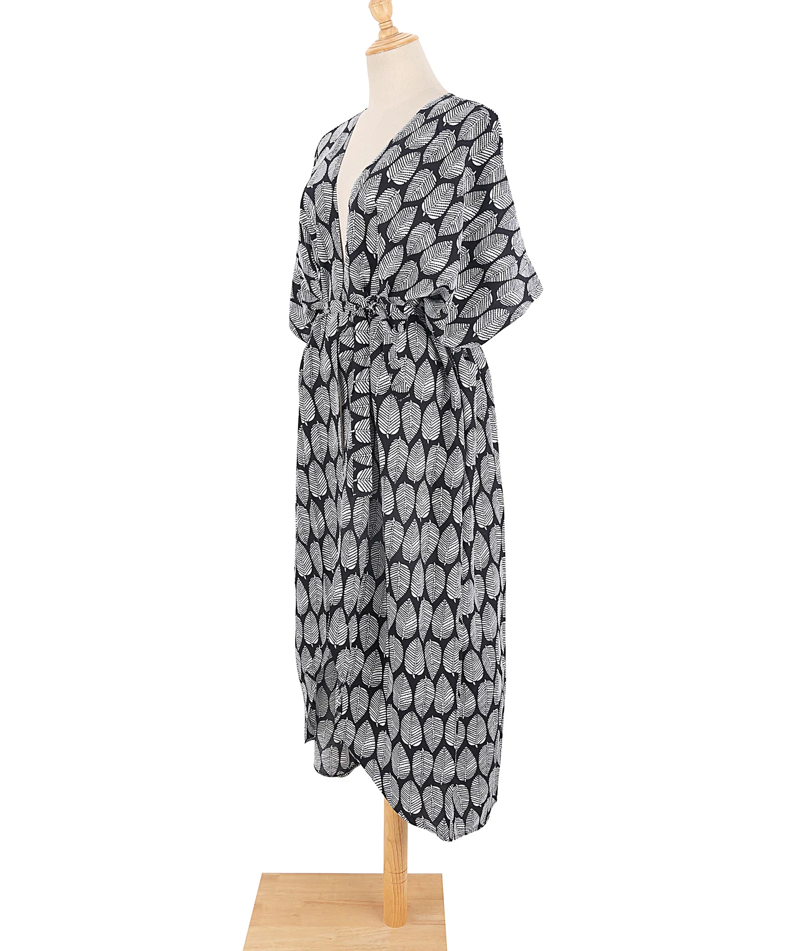 Beach Dress Tunic Cover up Embroidery Kaftan Saida de Praia Women Bikini Cover-up Pareo Sarong Beachwear