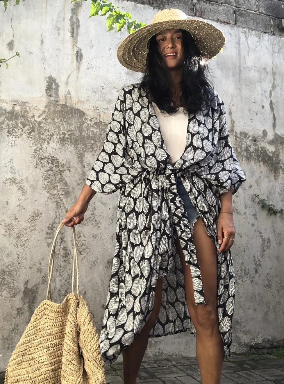 Beach Dress Tunic Cover up Embroidery Kaftan Saida de Praia Women Bikini Cover-up Pareo Sarong Beachwear