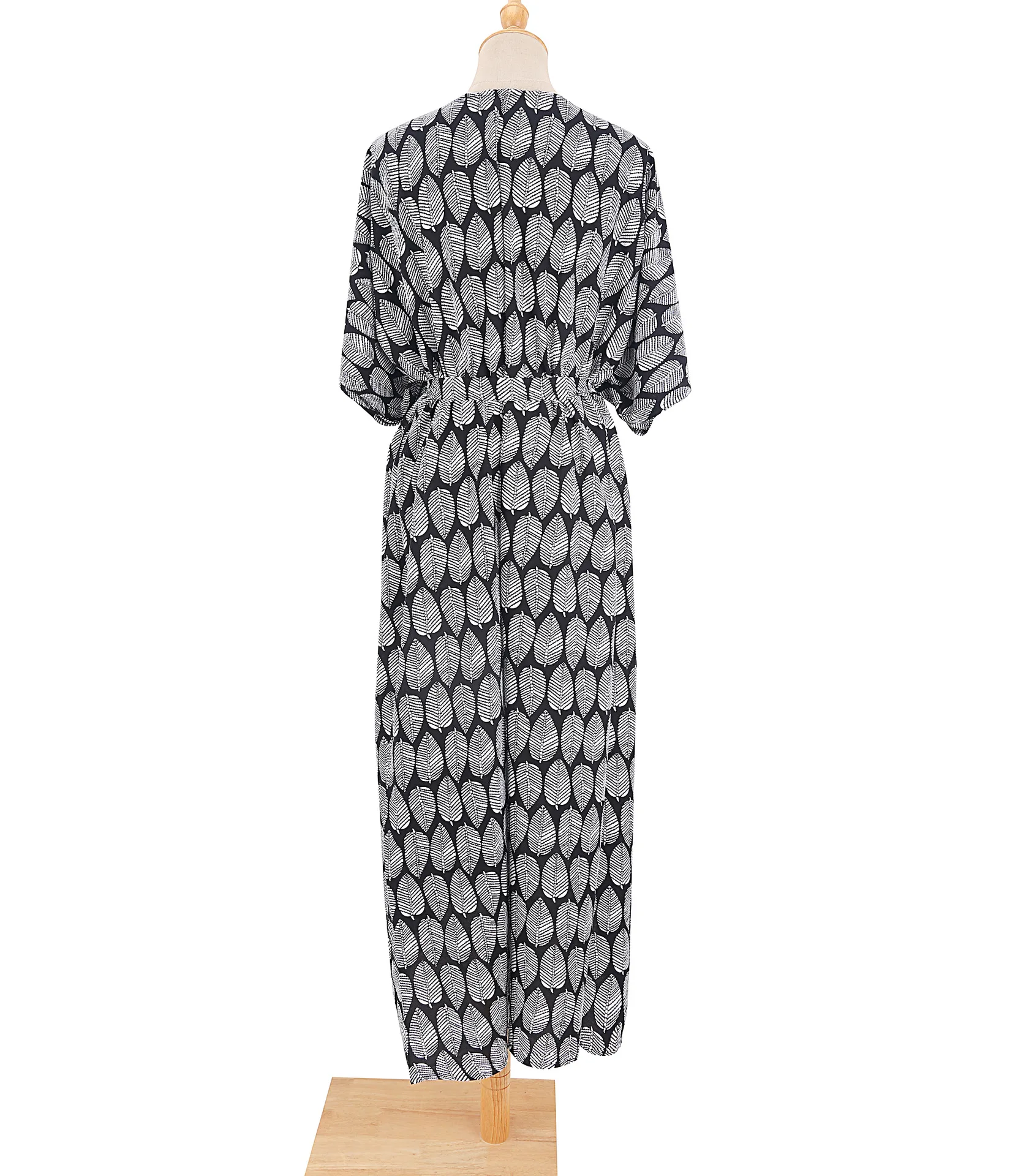 Beach Dress Tunic Cover up Embroidery Kaftan Saida de Praia Women Bikini Cover-up Pareo Sarong Beachwear