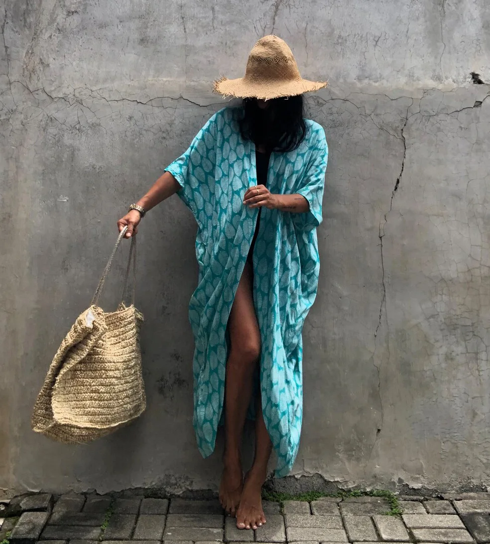 Beach Dress Tunic Cover up Embroidery Kaftan Saida de Praia Women Bikini Cover-up Pareo Sarong Beachwear