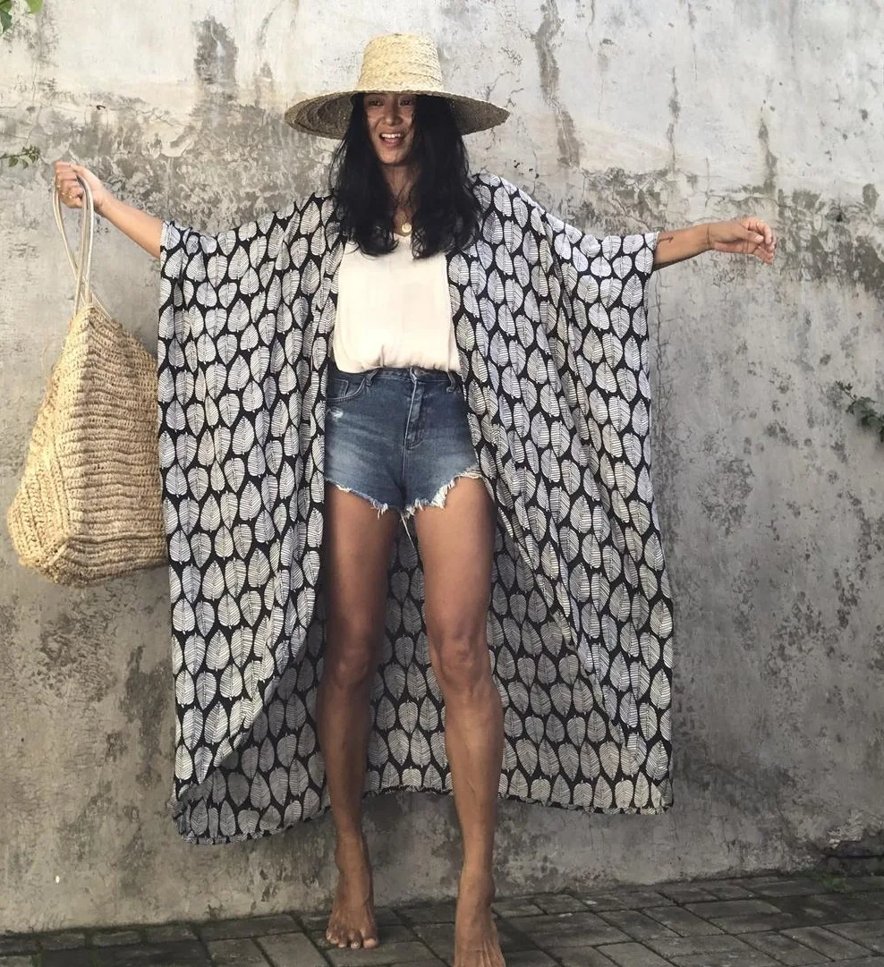 Beach Dress Tunic Cover up Embroidery Kaftan Saida de Praia Women Bikini Cover-up Pareo Sarong Beachwear