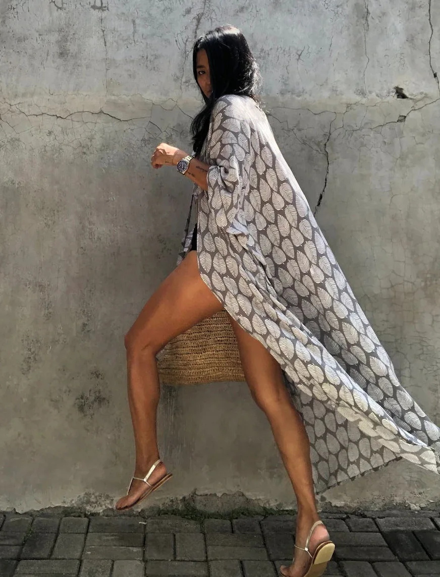 Beach Dress Tunic Cover up Embroidery Kaftan Saida de Praia Women Bikini Cover-up Pareo Sarong Beachwear