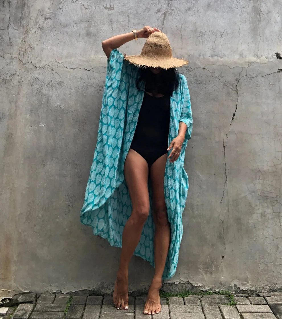Beach Dress Tunic Cover up Embroidery Kaftan Saida de Praia Women Bikini Cover-up Pareo Sarong Beachwear
