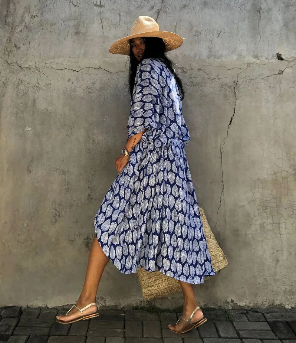 Beach Dress Tunic Cover up Embroidery Kaftan Saida de Praia Women Bikini Cover-up Pareo Sarong Beachwear
