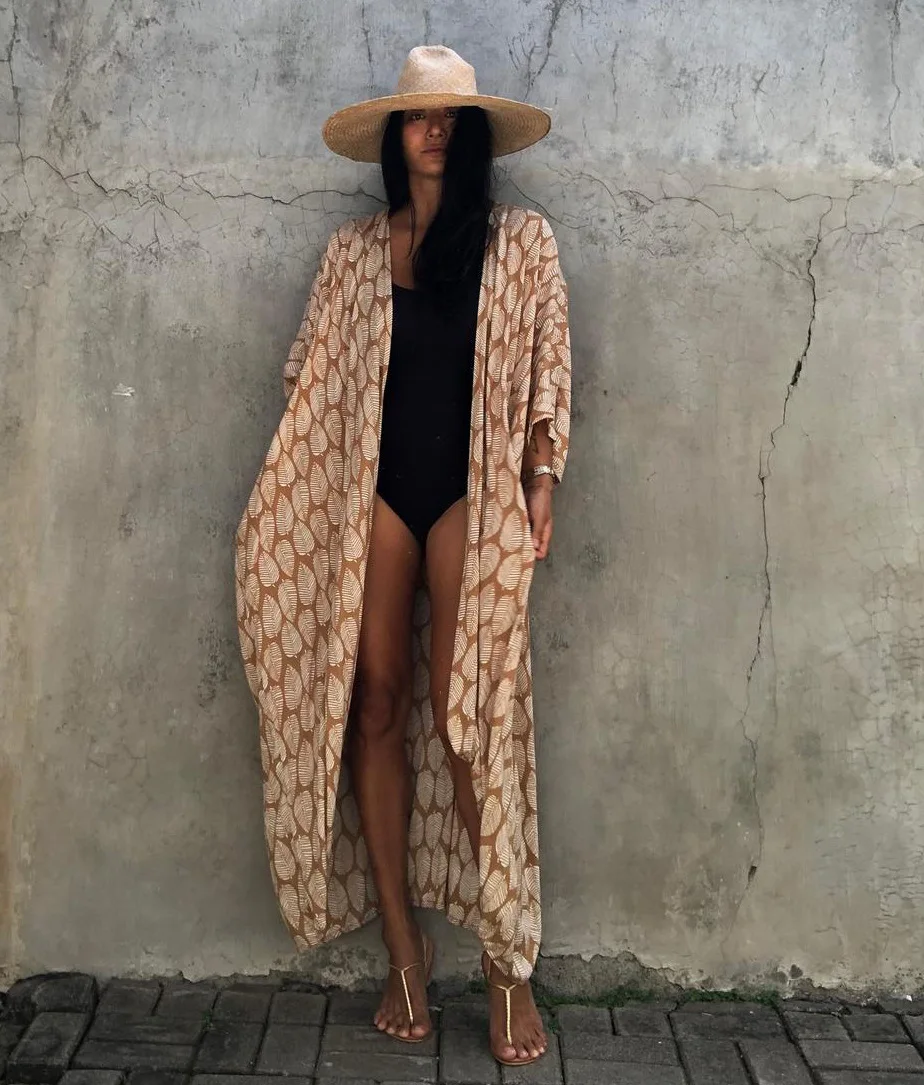Beach Dress Tunic Cover up Embroidery Kaftan Saida de Praia Women Bikini Cover-up Pareo Sarong Beachwear