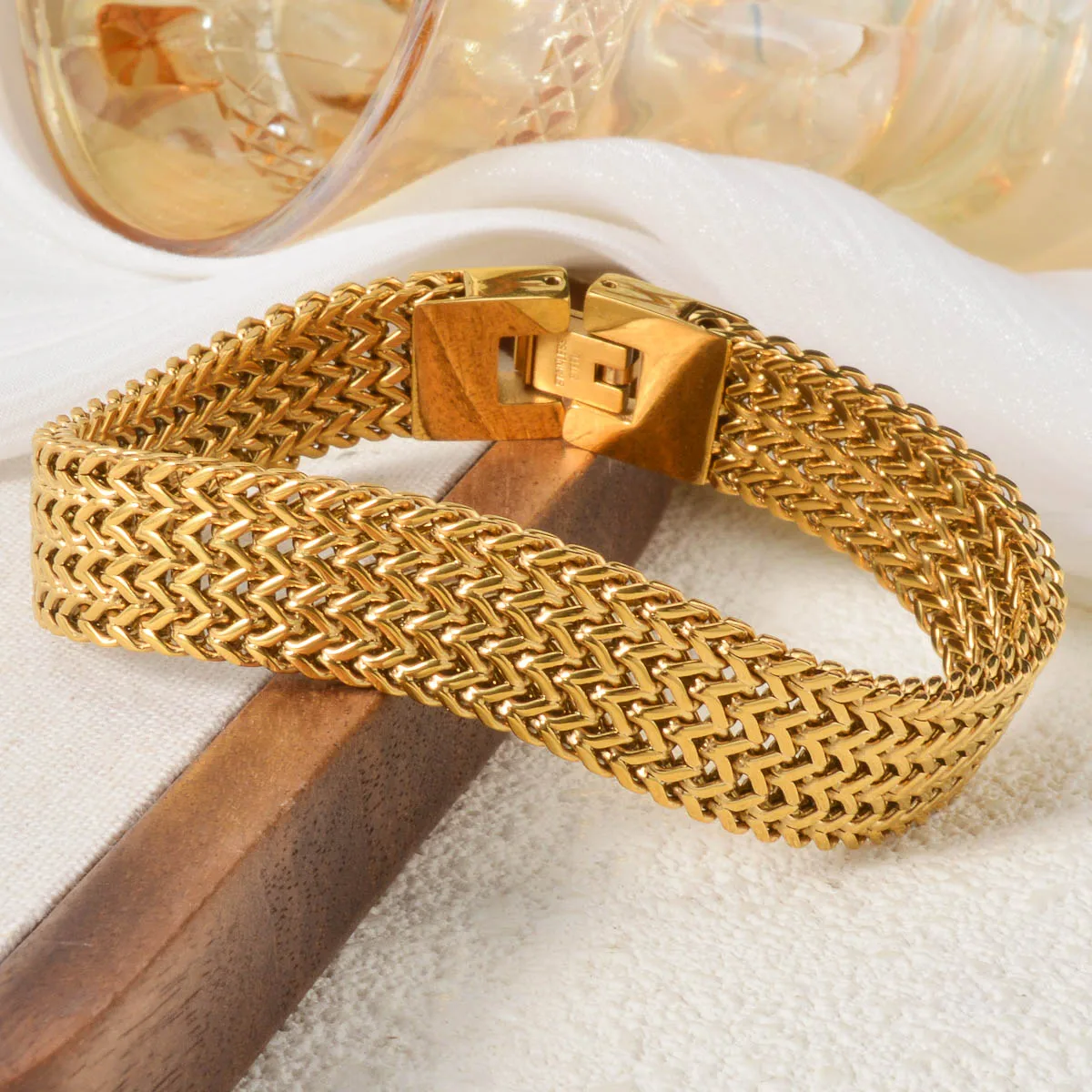 Men Stainless Steel Wide Mesh Chain Bracelet Gold Plated Woven Pattern Bangle Luxury Italian Style Jewelry Gift Valentine's Day