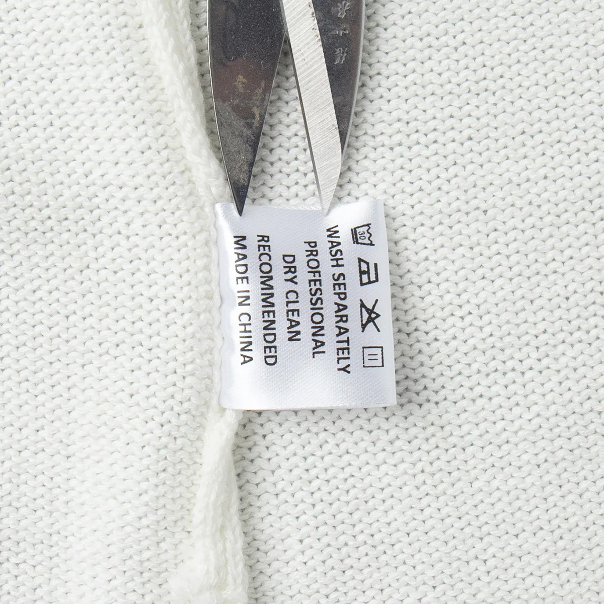 Original Backless O-neck Cotton Knit Sweater Autumn and Winter Women Simple Loose Soft Warm Elastic Daily Office Casual Sweater