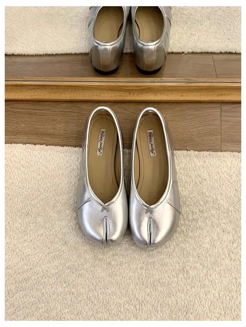 Spring Split Toe Women Ballet Flats Fashion Tabi Shoes Causal Slip On Loafer Ladies Pleated Leather Espadrilles Zapatillas Mujer