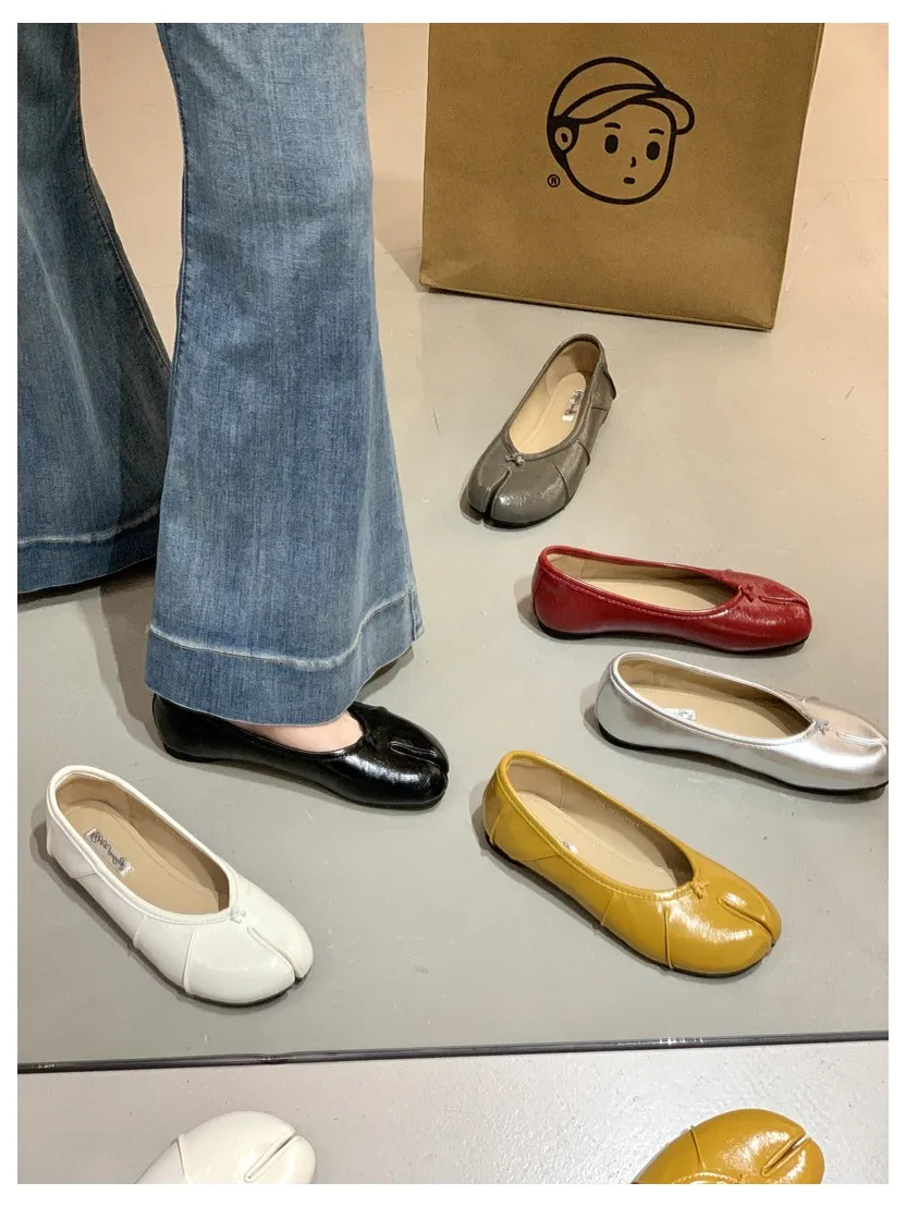 Spring Split Toe Women Ballet Flats Fashion Tabi Shoes Causal Slip On Loafer Ladies Pleated Leather Espadrilles Zapatillas Mujer