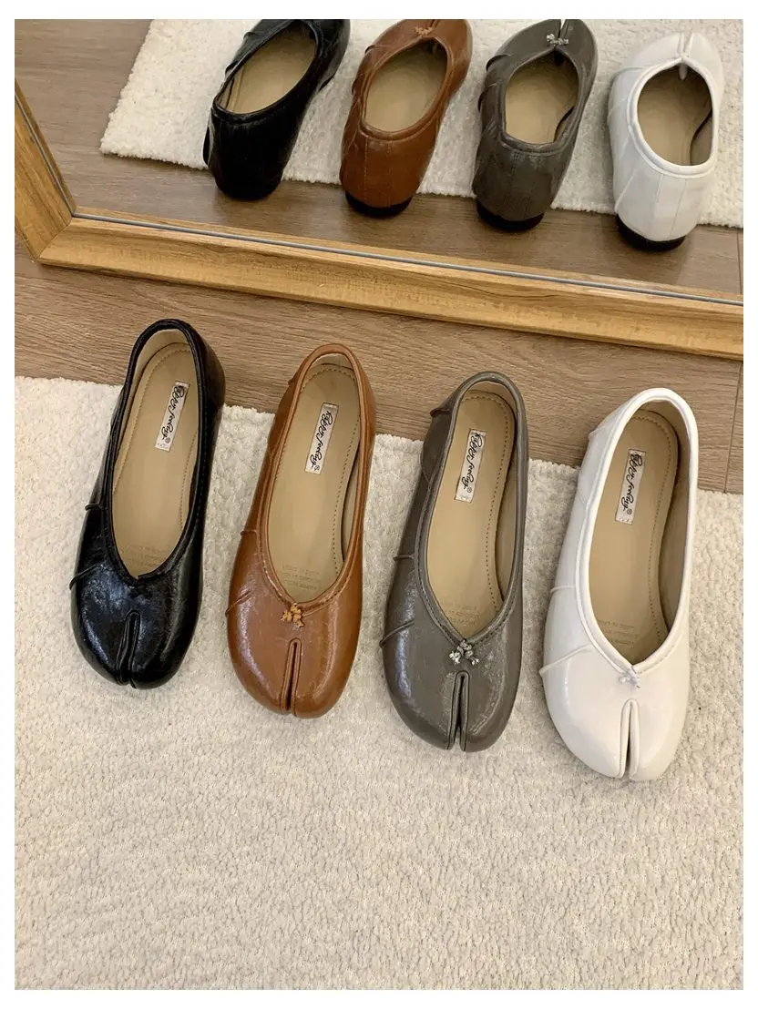 Spring Split Toe Women Ballet Flats Fashion Tabi Shoes Causal Slip On Loafer Ladies Pleated Leather Espadrilles Zapatillas Mujer