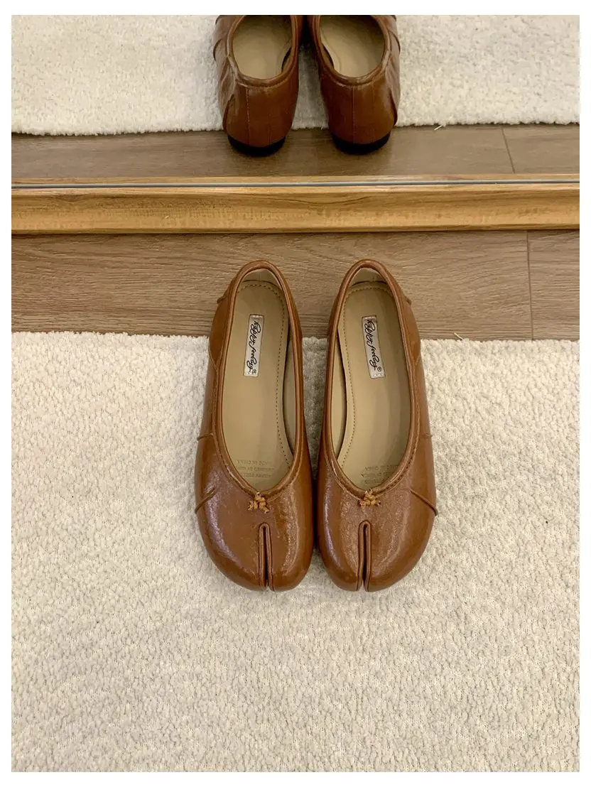 Spring Split Toe Women Ballet Flats Fashion Tabi Shoes Causal Slip On Loafer Ladies Pleated Leather Espadrilles Zapatillas Mujer