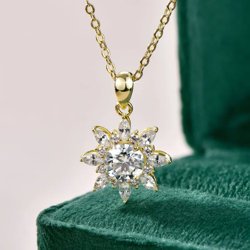 Lnngy Exquisite Sunflower Pendant Necklace Certificated 8MM Moissanite Diamond Necklaces for Women Timeless Style Jewelry