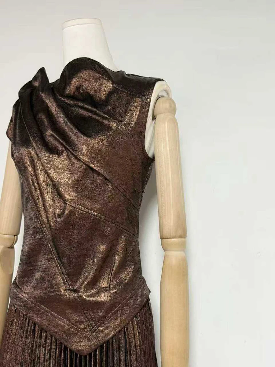 TWOTWINSTYLE Patchwork Folds Irrgular Dresses for Women Round Neck Sleeveless High Waist Long Dress Female Fashion Clothing 2026