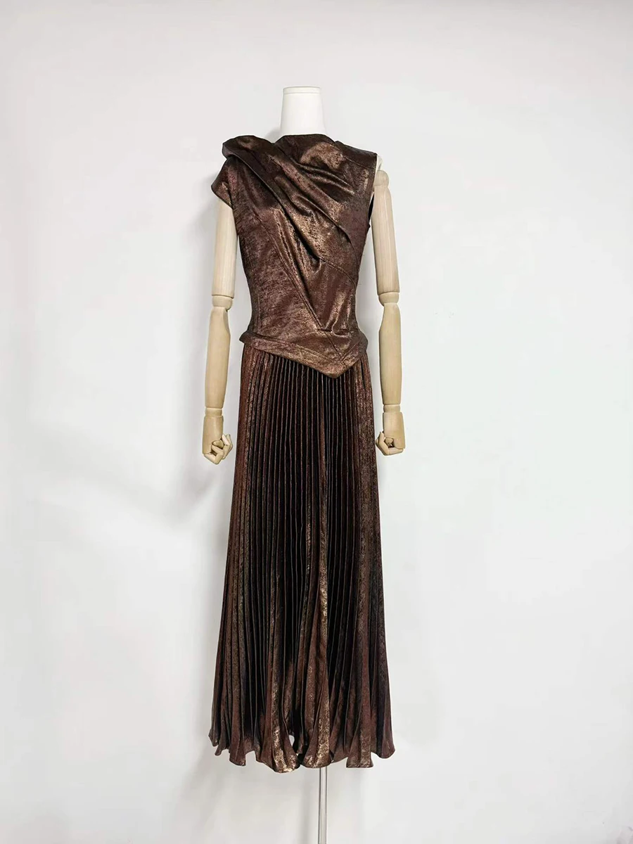 TWOTWINSTYLE Patchwork Folds Irrgular Dresses for Women Round Neck Sleeveless High Waist Long Dress Female Fashion Clothing 2026