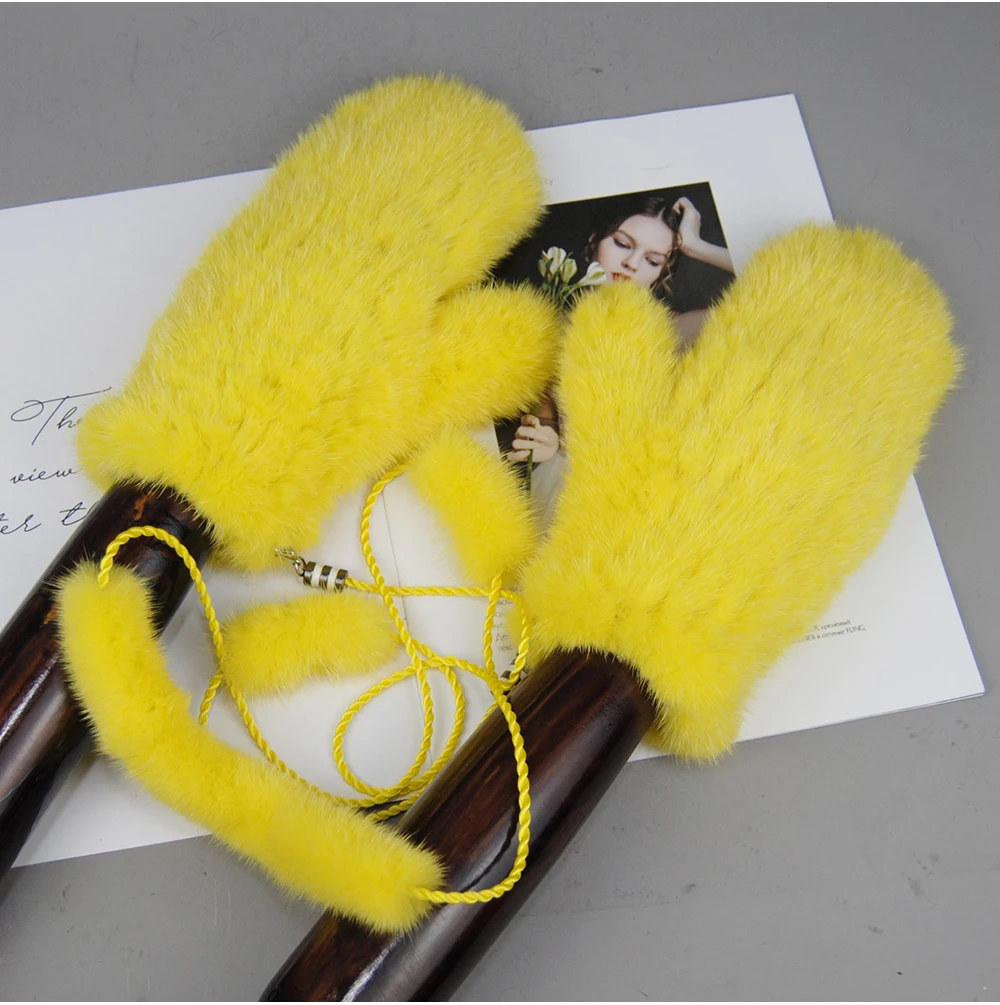 Winter Real Mink Fur Gloves Fashion Soft Warm 100%Natural Mink Fur Gloves Lady Good Elastic Genuine Fur Gloves Knitted Fur Glove