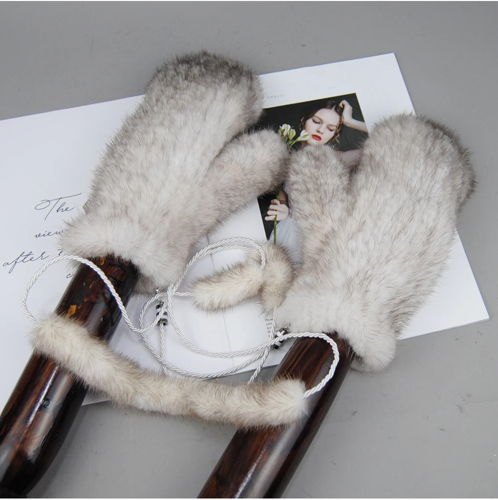 Winter Real Mink Fur Gloves Fashion Soft Warm 100%Natural Mink Fur Gloves Lady Good Elastic Genuine Fur Gloves Knitted Fur Glove