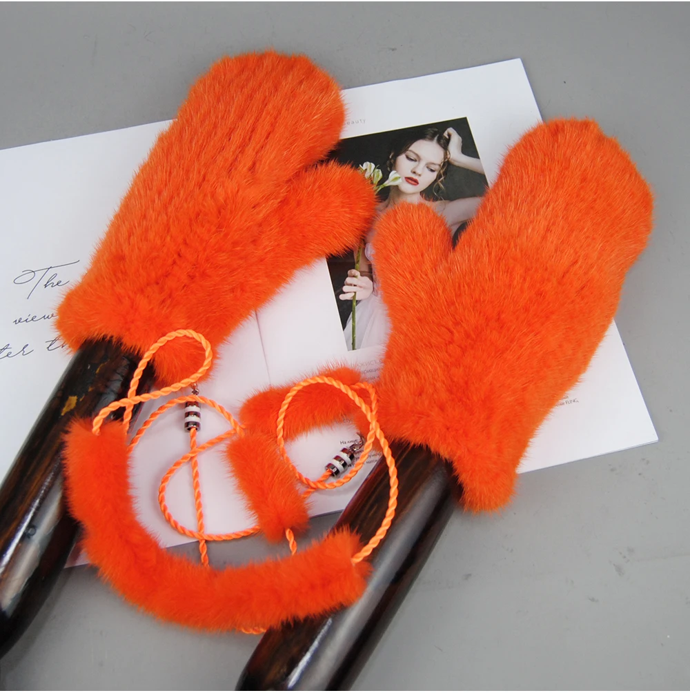 Winter Real Mink Fur Gloves Fashion Soft Warm 100%Natural Mink Fur Gloves Lady Good Elastic Genuine Fur Gloves Knitted Fur Glove