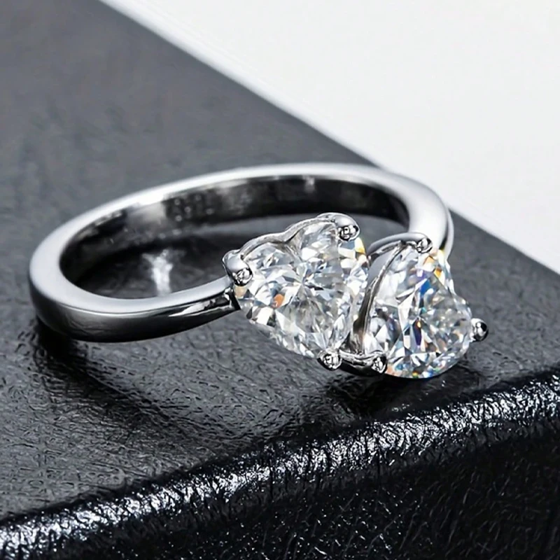 925 Silver Heart-Shaped 2 Carat Moissanite Adjustable Ring Is Fashionable and Simple, Suitable for Daily Life and Wedding
