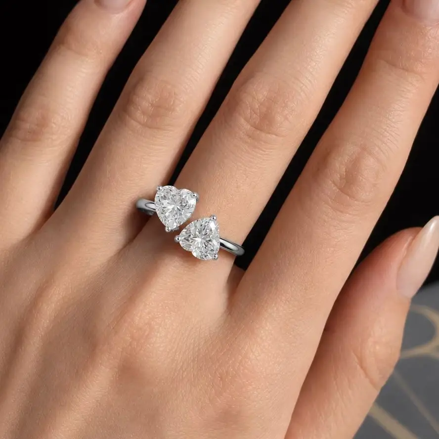 925 Silver Heart-Shaped 2 Carat Moissanite Adjustable Ring Is Fashionable and Simple, Suitable for Daily Life and Wedding