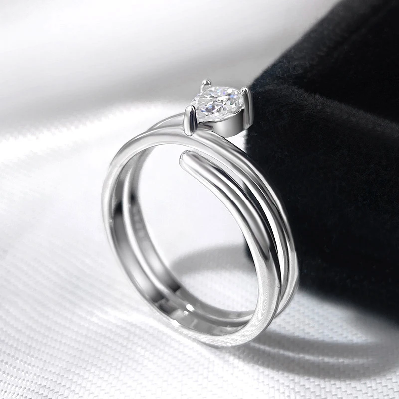 Smyoue Certified 0.5CT Real Moissanite Solitaire Rings for Women Sterling Silver 925 Plated 18K Lab Daimond Female Tail Ring