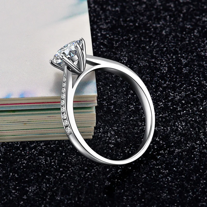 NeeTim 1ct 6.5mm Red Blue Pink Yellow Green Purple Black Moissanite Ring Sterling 925 Silver Wedding Party Band for Women Gifts
