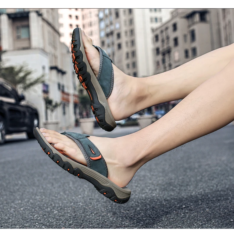 New Summer Men's Slippers Breathable Luxury Men Sandals Beach Classics Genuine Leather Mens Slippers Outdoor Men's Flip Flops
