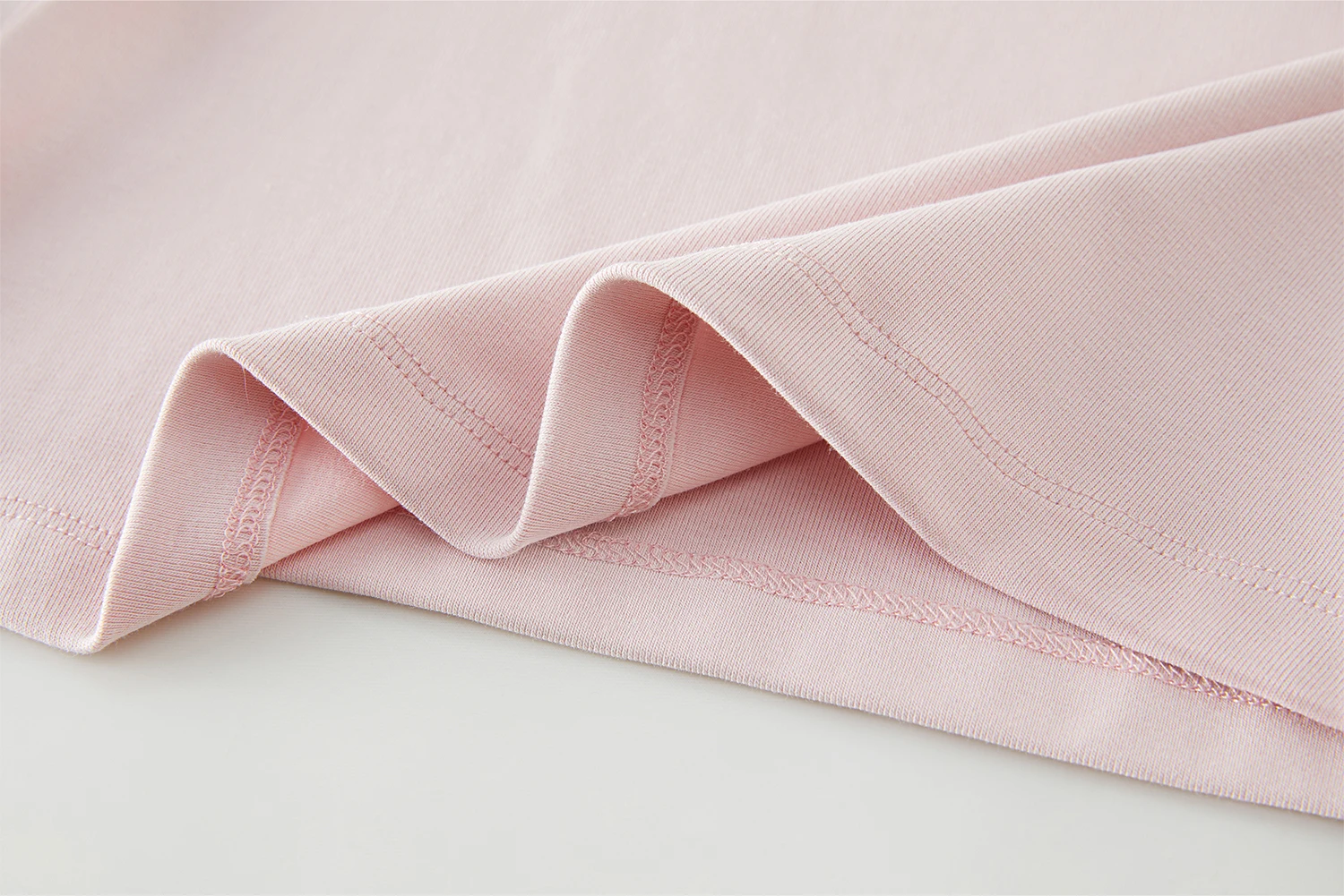 FSLE MInimalism Style Pink Straight Shoulder Short-sleeved T-shirt for Women 2025 Summer New Slim Fit Round Neck Top 25FS12113