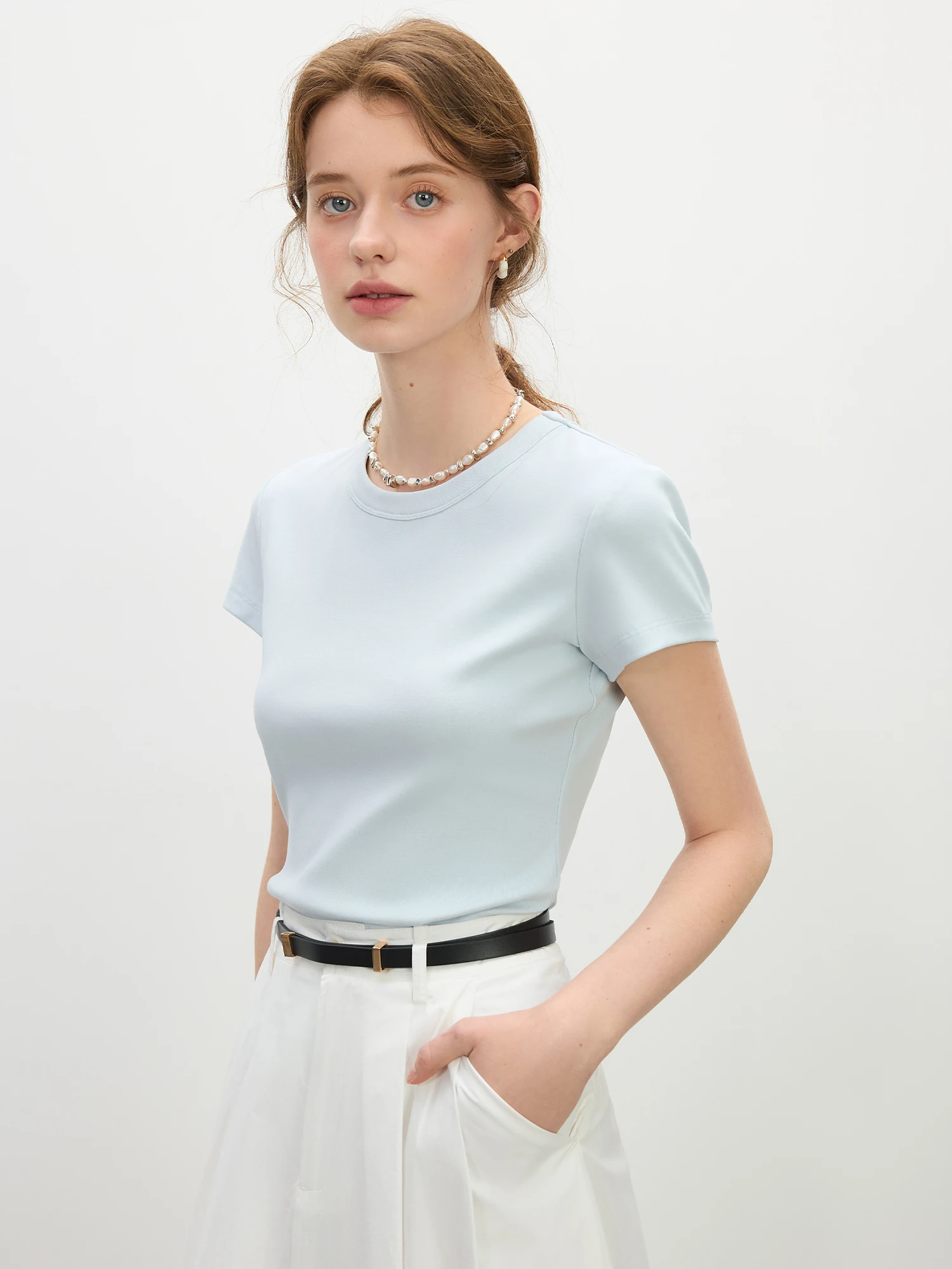 FSLE MInimalism Style Pink Straight Shoulder Short-sleeved T-shirt for Women 2025 Summer New Slim Fit Round Neck Top 25FS12113