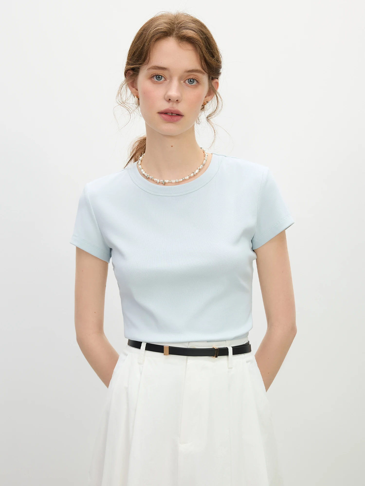FSLE MInimalism Style Pink Straight Shoulder Short-sleeved T-shirt for Women 2025 Summer New Slim Fit Round Neck Top 25FS12113