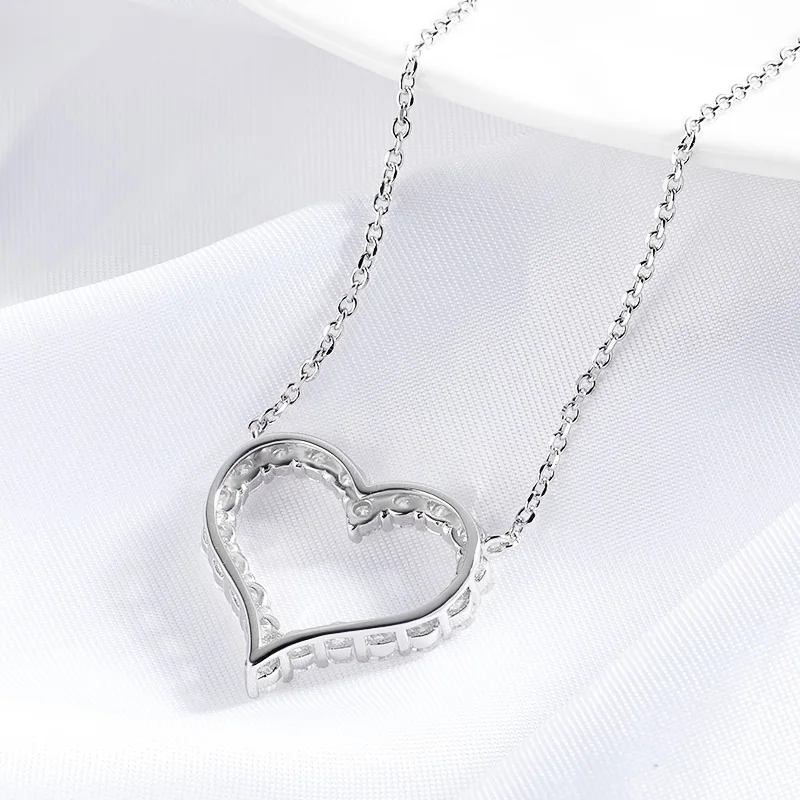Smyoue 2CT Pass Tested Moissanite Heart Necklace for Women S925 Silver Plated Platinum Simulated Diamonds Pendant Birthday Gift