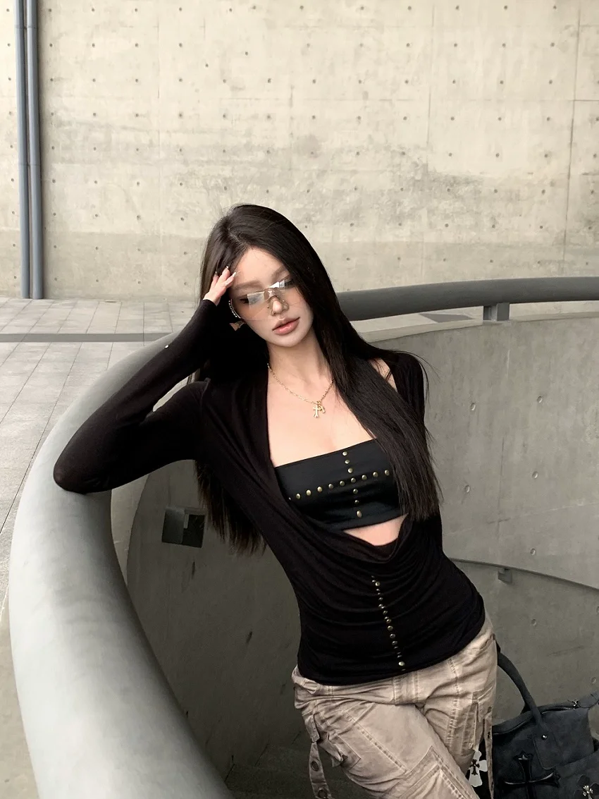 Tonngirls Y2k Punk Two Pieces Tops Irreugal Rivet Tops + Sleeveless Tank Streetwear Americal Retro 90s Black Tee Tops E-girls