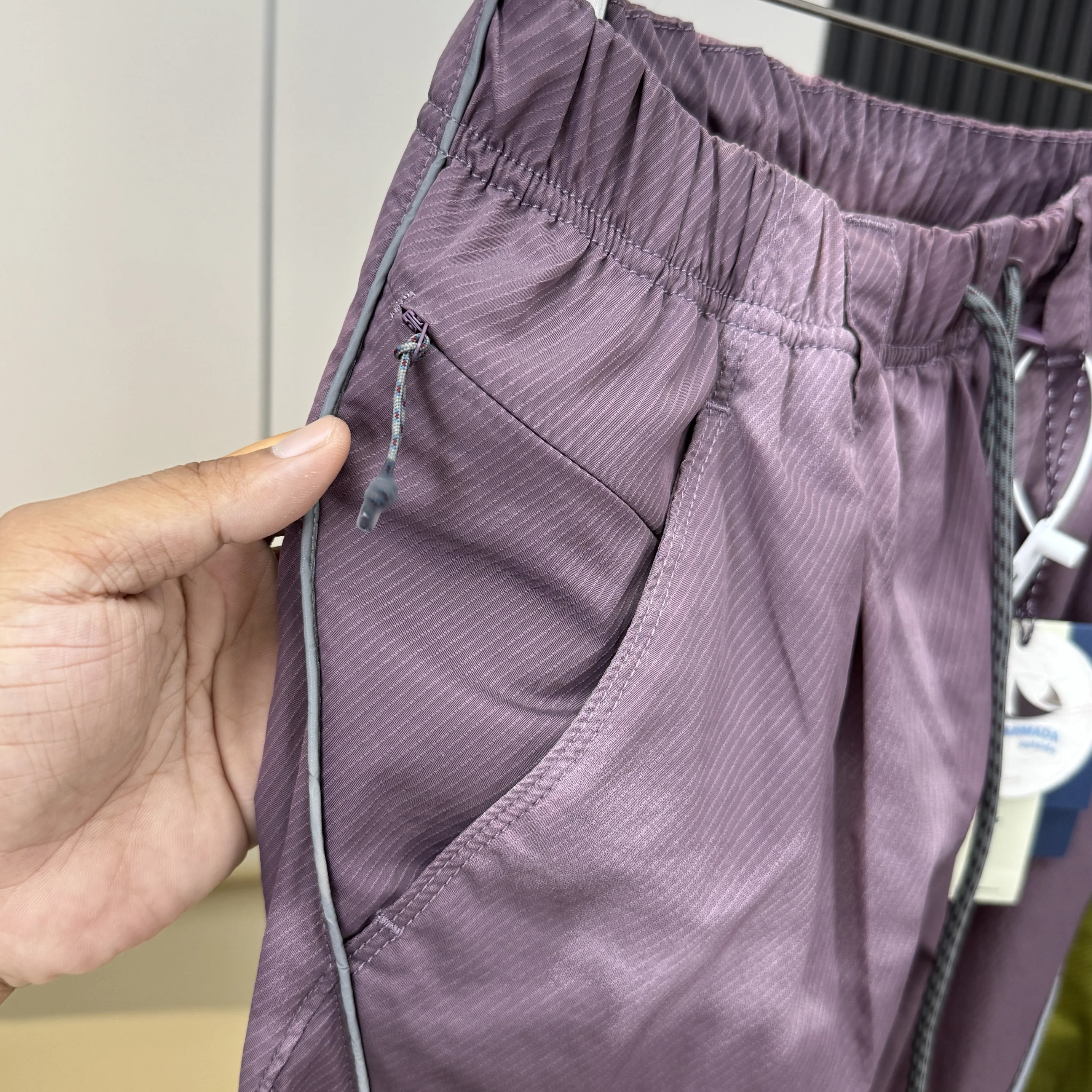 Men Outdoor Lightweight Functional Reflective Stripe Quick Dry Ultra Loose Casual Cargo Pants Women Oversize Baggy Pant Trouser