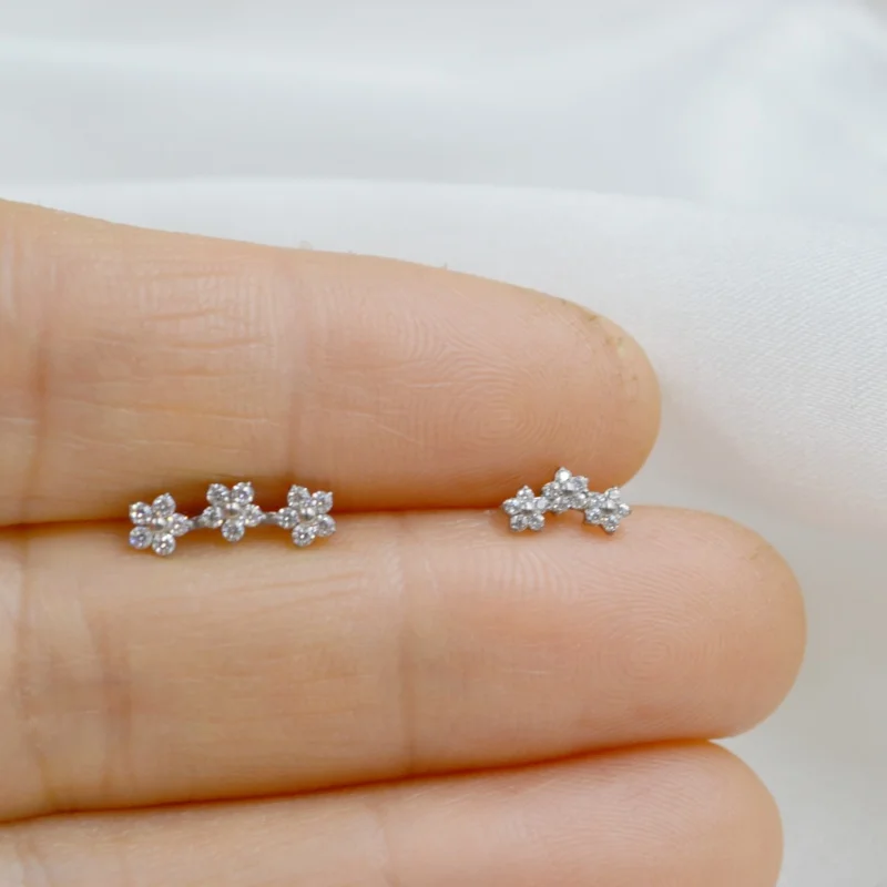 10pcs Body Jewelry G23 Titanium Flower CZ Lip Labret Bar Ear Helix Tragus Rook Barbells Stud Piercing Jewelry New