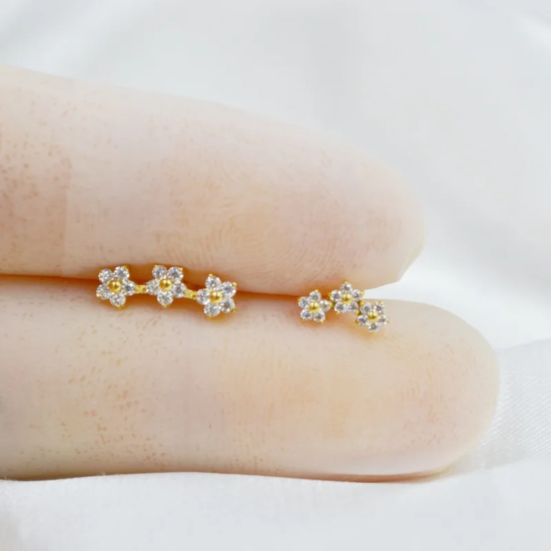 10pcs Body Jewelry G23 Titanium Flower CZ Lip Labret Bar Ear Helix Tragus Rook Barbells Stud Piercing Jewelry New
