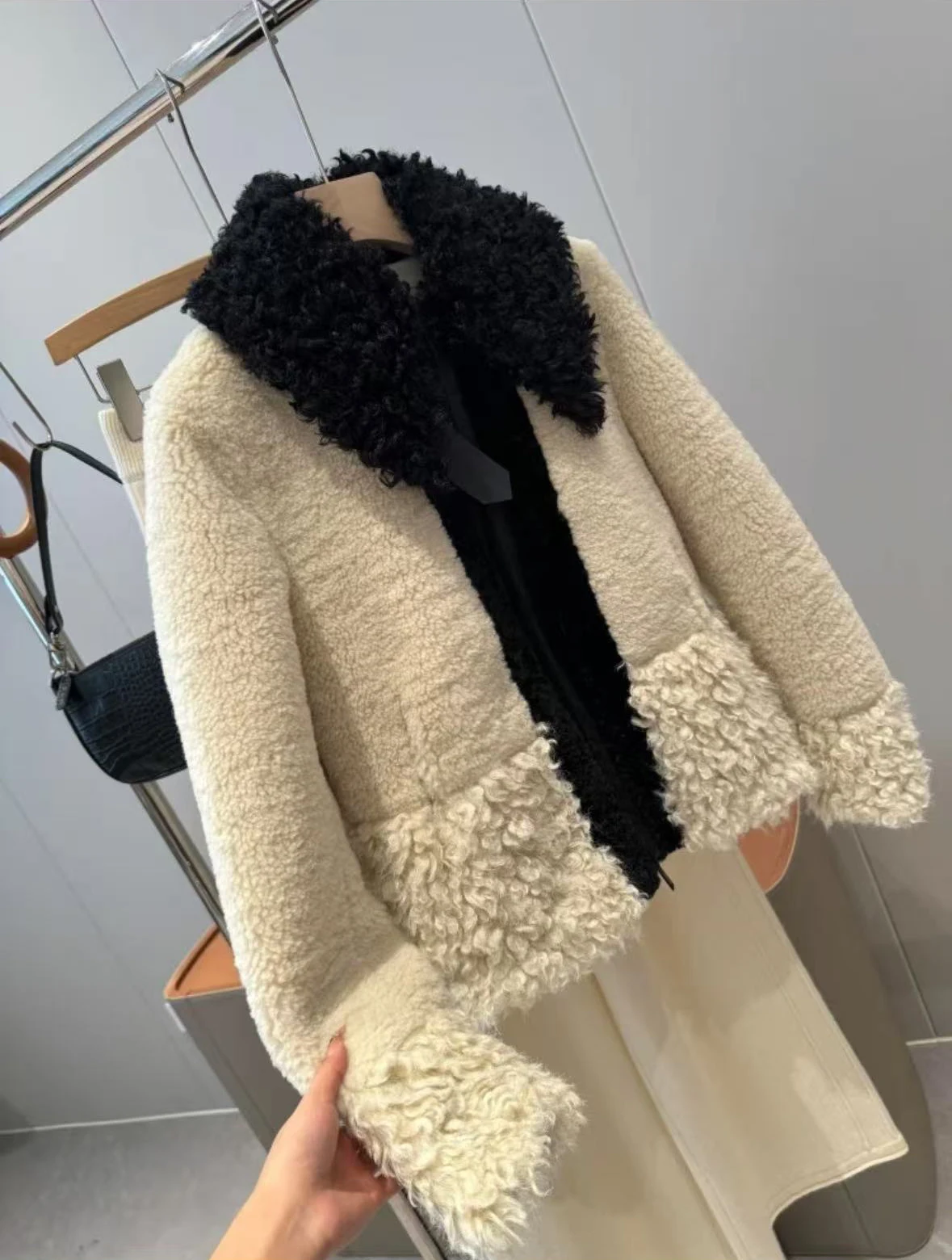 Original high-quality 2026 new women's jacket top patchwork faux fur effect coat