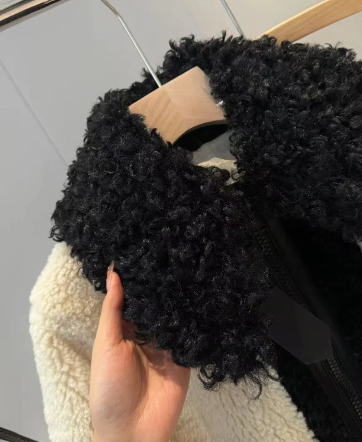 Original high-quality 2026 new women's jacket top patchwork faux fur effect coat