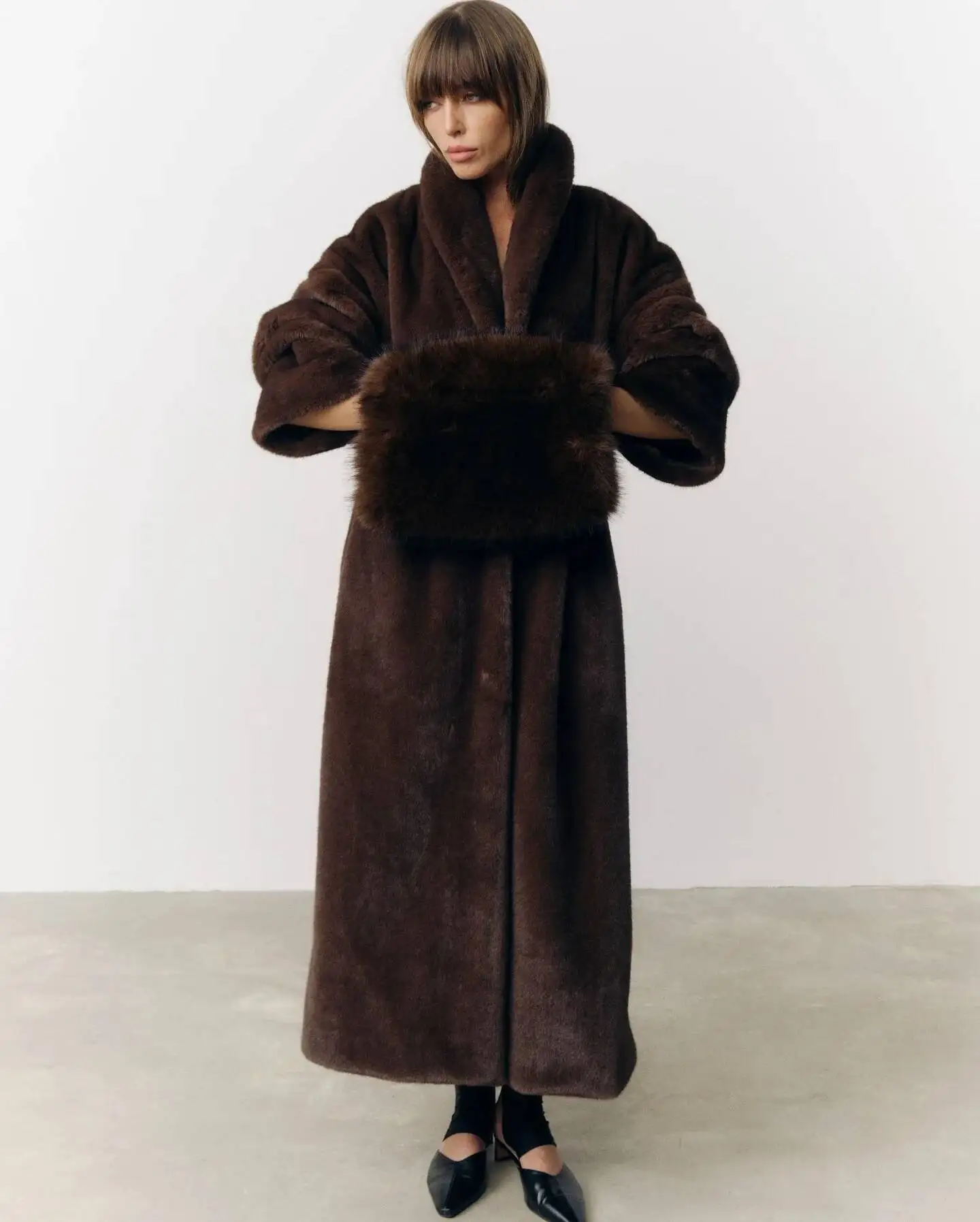 BJTZ Luxury Women’s Faux Fur Winter Coat Warm Thickened Thermal Insulated Jacket For Autumn Winter Cold Weather Outerwear