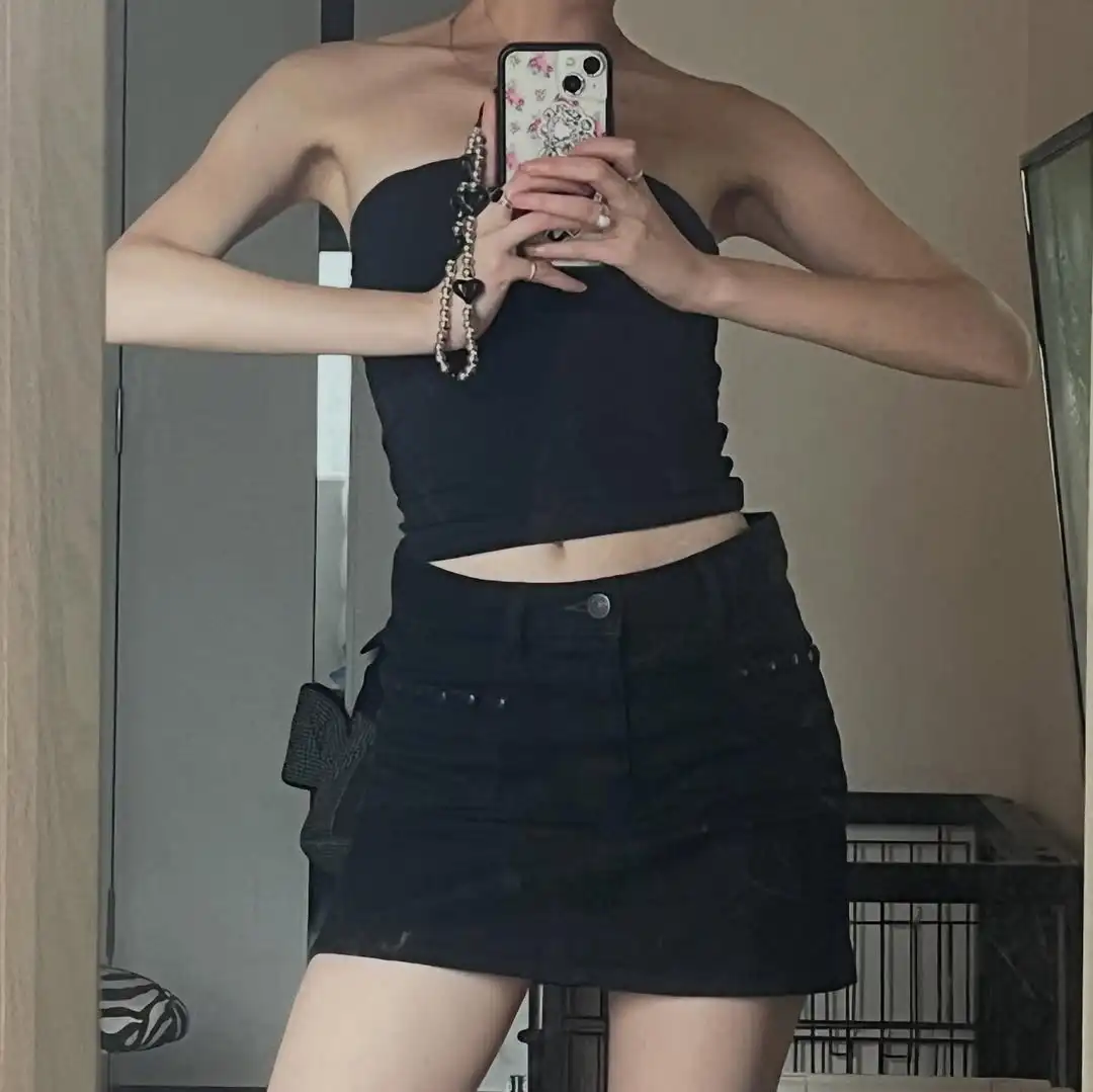 Tank Strapless Tube Top for Women, Elastic Slim-Fit Inner Wear, Available in Multiple Colors, Sexy Tank Top, Elastic Tight-Fitting Waist-Cinching Base Shirt, Versatile Style