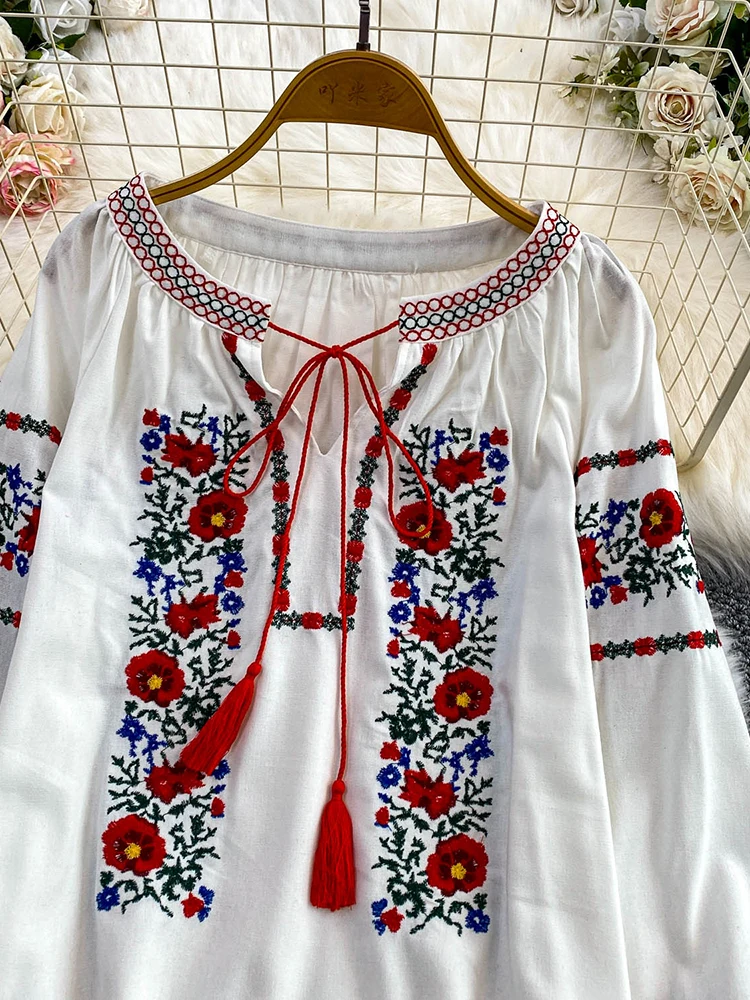 Women's Autumn Bohemian Blouse Ethnic Embroidered O-Neck Shirt Casual Bow Tie Loose Top Linen-cotton Female Pullovers Girl BL256