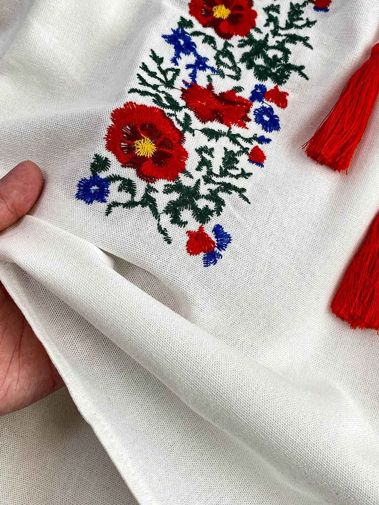 Women's Autumn Bohemian Blouse Ethnic Embroidered O-Neck Shirt Casual Bow Tie Loose Top Linen-cotton Female Pullovers Girl BL256