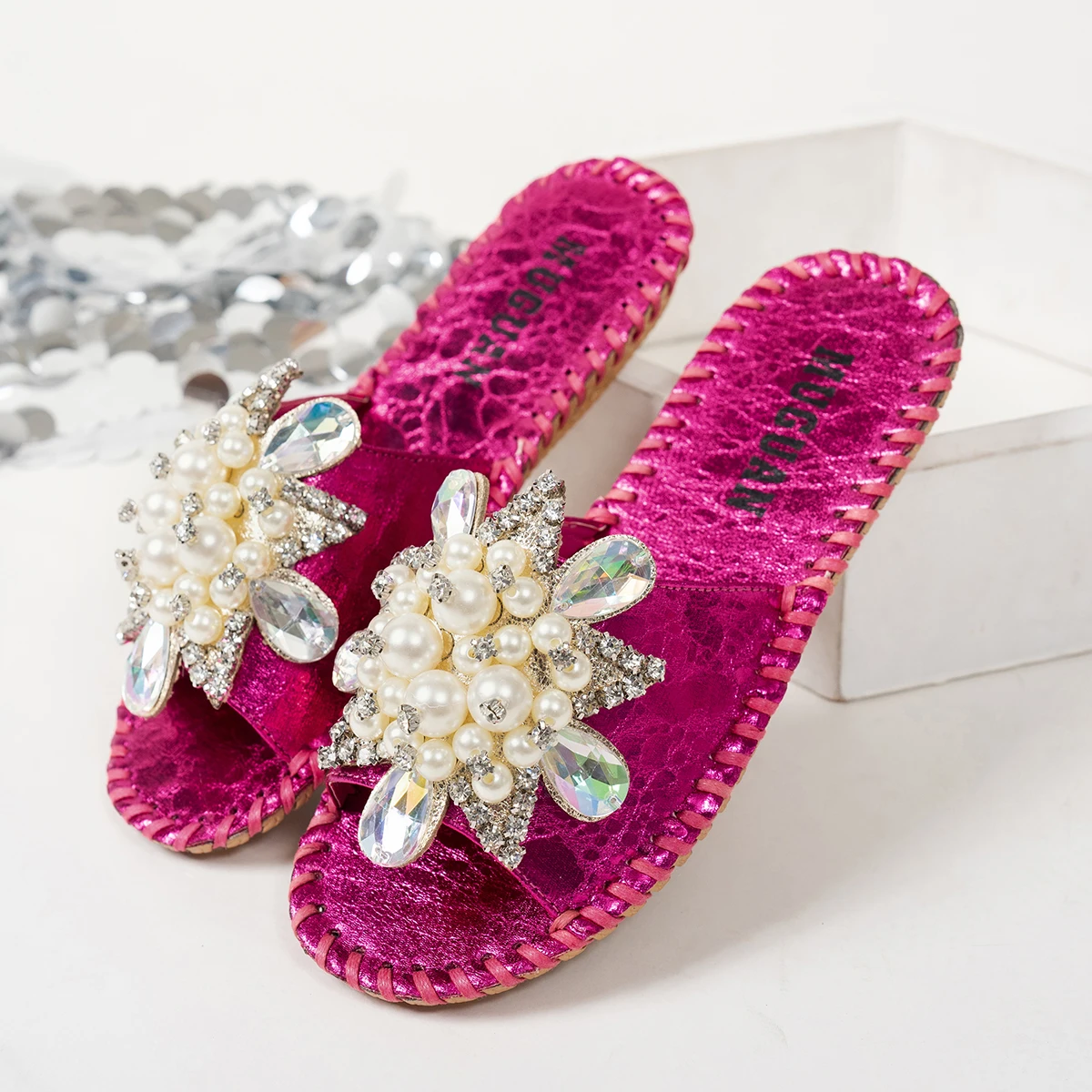 Aphixta New Gold Crystal Flower Flat With Sandals Women Summer Round Toe Shoes Outdoor Soft Sole Bling Slides Big Size 43