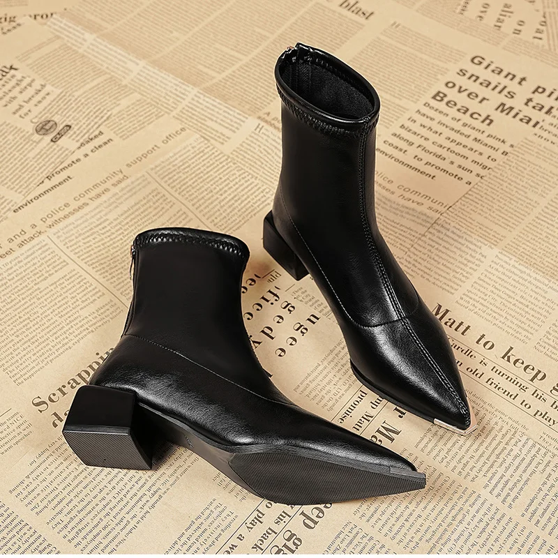 Autumn Winter Fashion Pointed Toe Ankle Boots Women Concise Thick Heels Shoes Street Style Party Short Botas Mujer