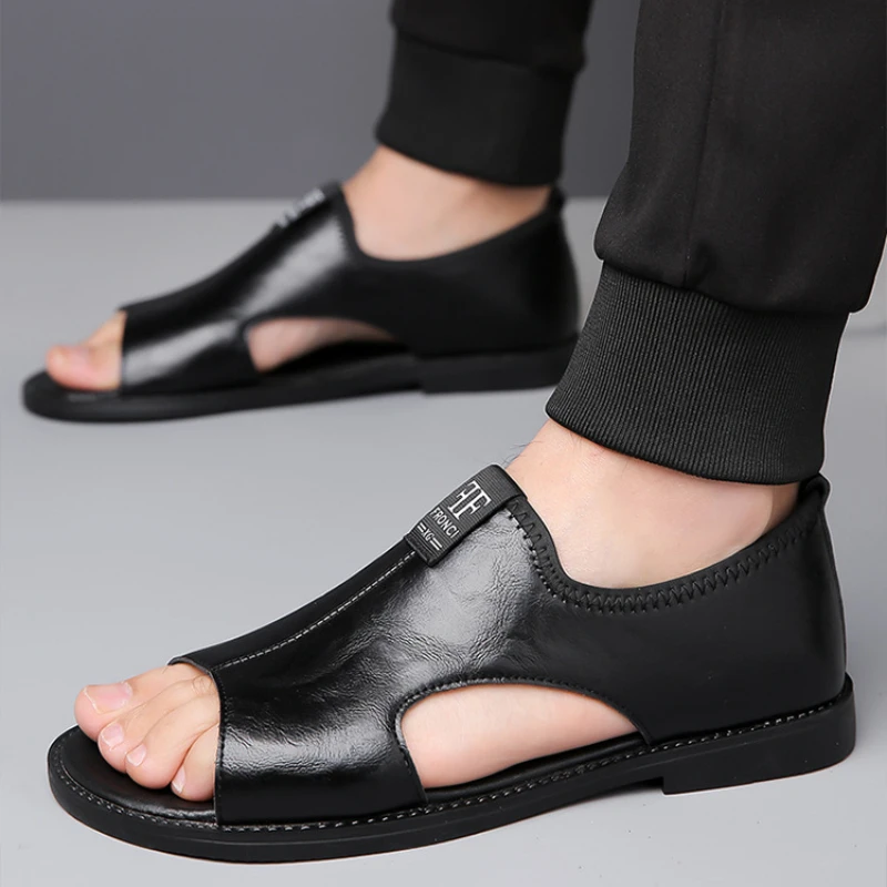 Sandals for Men Brand Casual Shoes Outdoor Fashion Men's Slippers Comfortable Beach Shoes High Quality Leather Men Flat Sandals