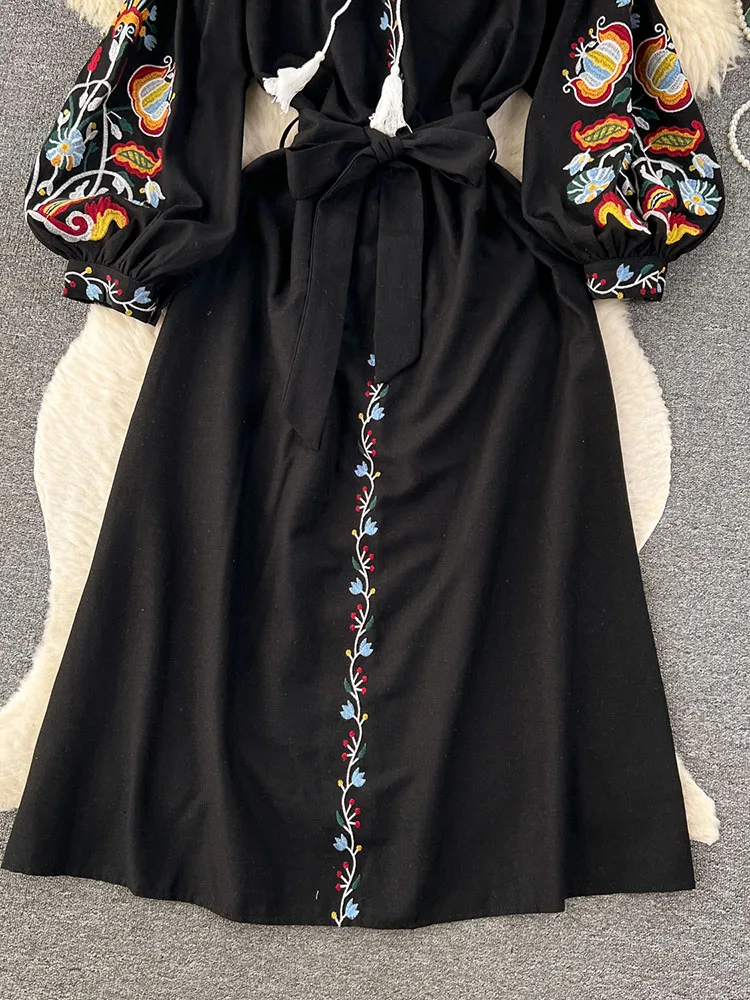 Women Spring Autumn Dress Vintage Ethnic Style Lantern Long Sleeve Embroidered Round Neck Slim A-line Cotton Linen Dress D4930