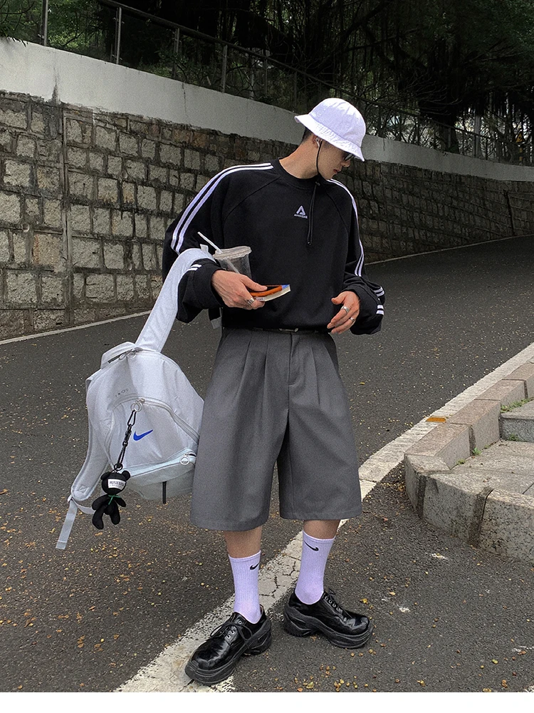 Mauroicardi Spring Summer Loose Casual Soft Grey Pleated Shorts for Men with High Waist Short Straight Pants Korean Clothes 2024